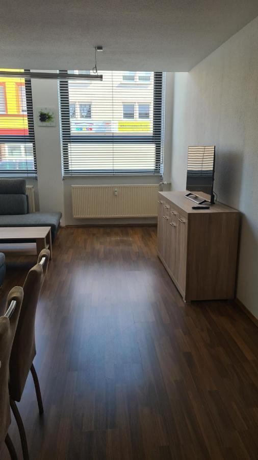 Familien-Ferienwohnung Fiwa Fewo-4 Пирмазенс Екстериор снимка